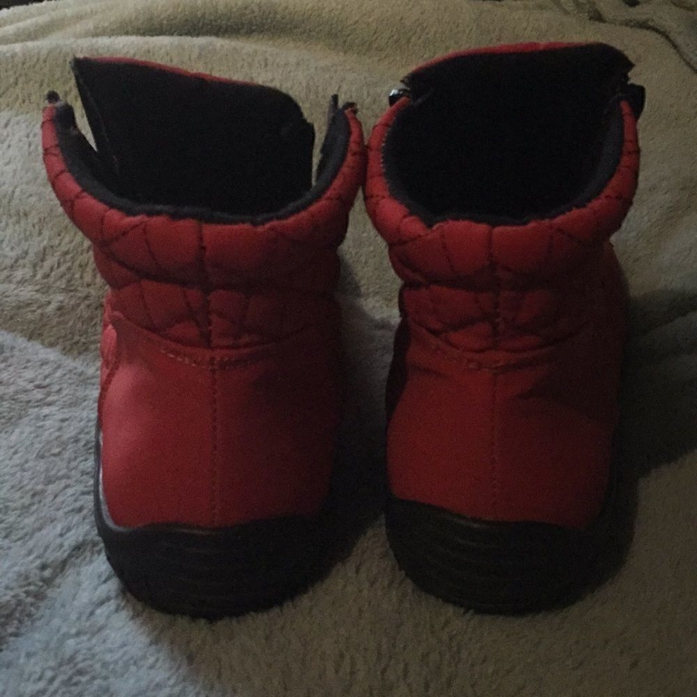 Comfort View Shoes - Picture 2 of 6
